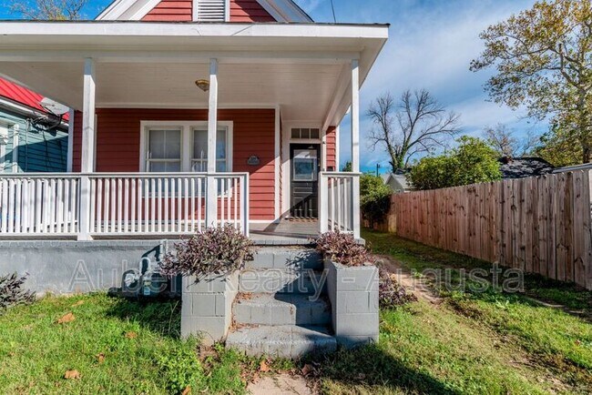 Building Photo - 209 Telfair St