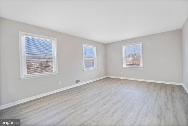 Foto del edificio - 883 Bellevue St SE