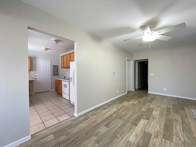 Building Photo - Nice 4 bedroom Home