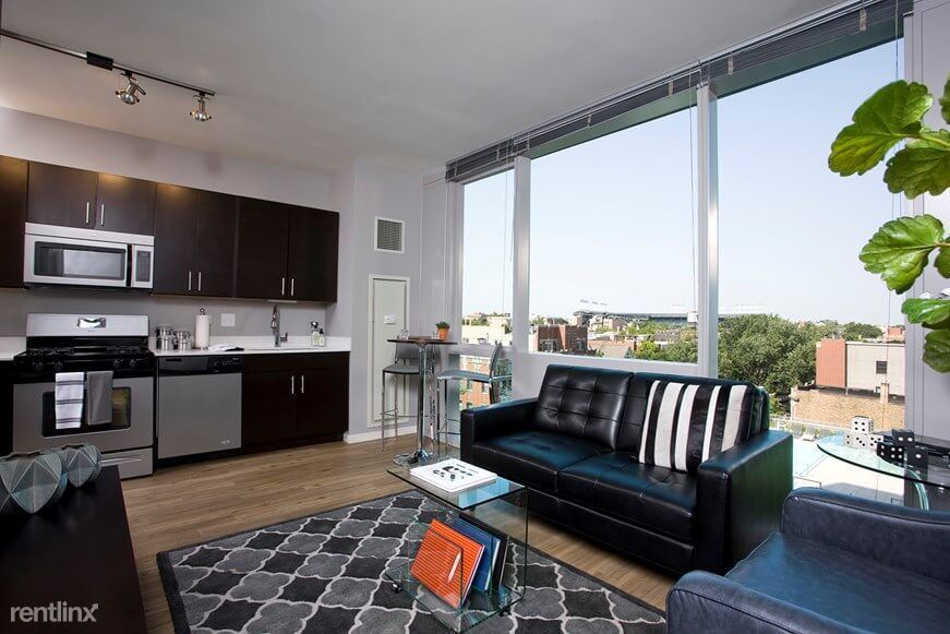Primary Photo - 2 br, 2 bath Condo - 827 West Bradley Pl 909