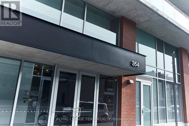 Photo du bâtiment - 354-354 Gladstone Ave