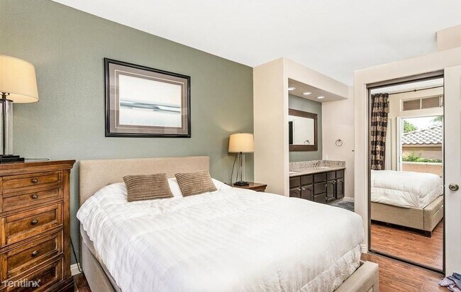 Foto del edificio - 2 br, 2 bath Condo - 3547 Cameo Drive