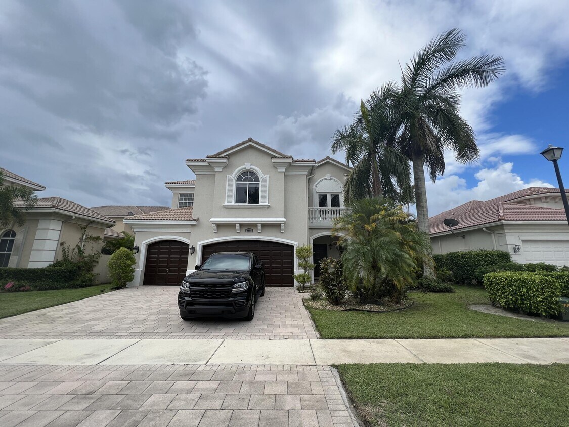 Primary Photo - 9880 Palma Vista Way