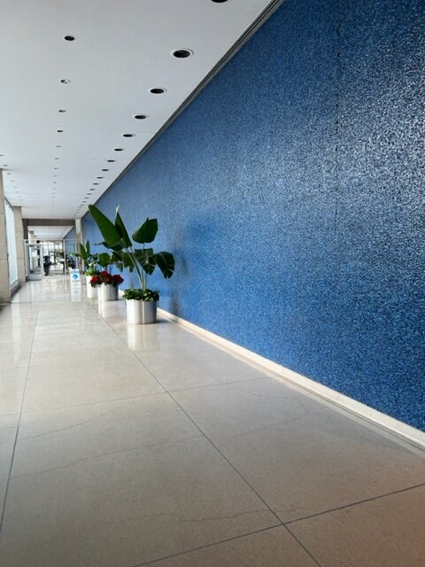 Main Floor Walkway - 4800 S Chicago Beach Dr