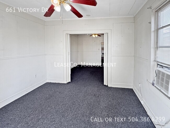 Foto del edificio - 661 Victory Dr