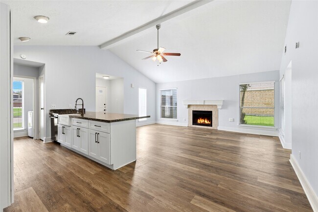 Foto del edificio - 16625 Ivy Grove Dr
