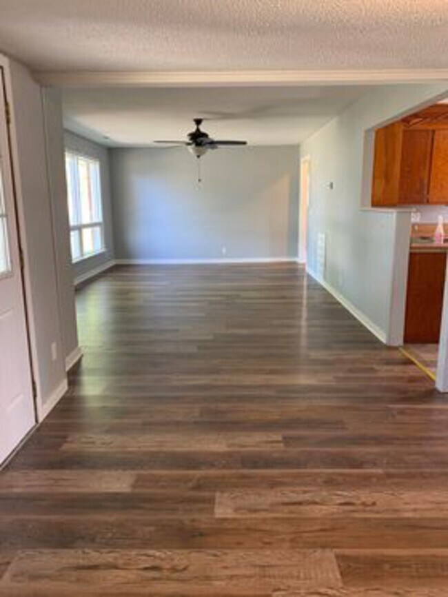 1004 Glenstone Rd. House Rental in Dexter, MO