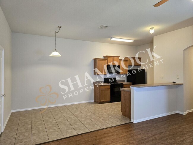Foto del edificio - Sunwest Village Duplex