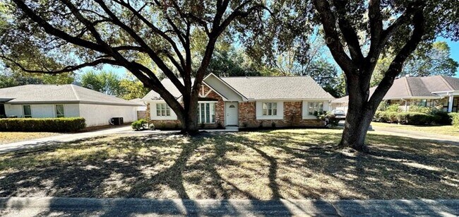 Building Photo - 4310 Cinnabar Dr