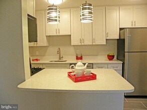 Building Photo - 501 Slaters Ln