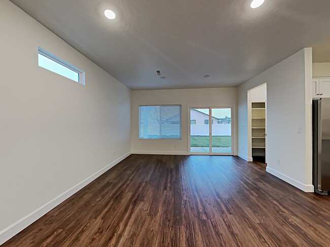 Building Photo - 5143 W White Ash Court