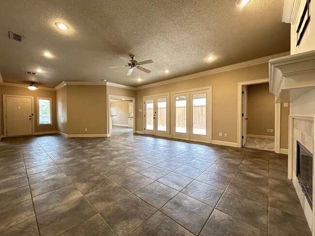 Building Photo - 4101 101st St