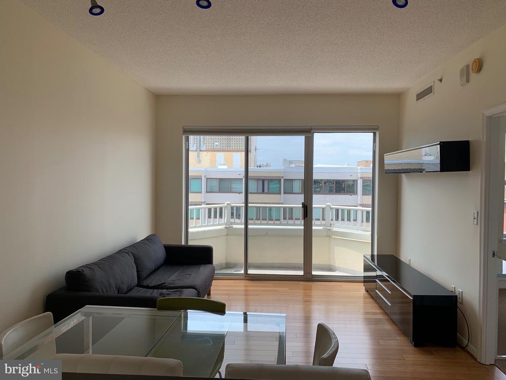 Primary Photo - 1111 11th St NW