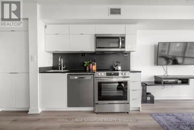 Photo du bâtiment - 21 Iceboat Terr