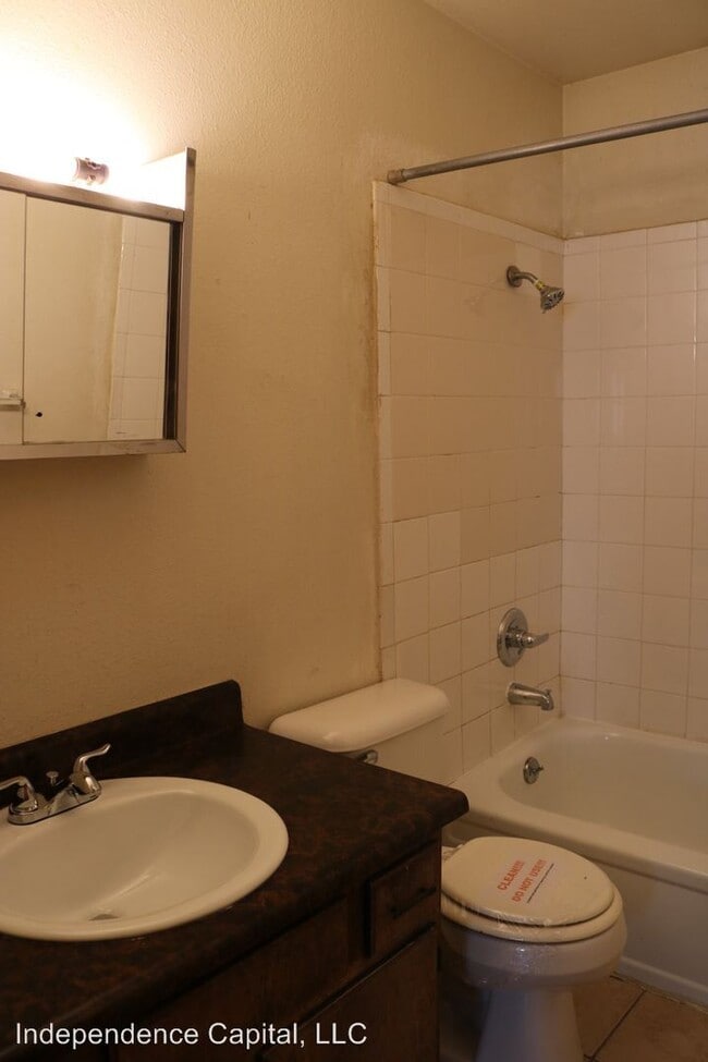 Building Photo - 2506 N Lee Ave