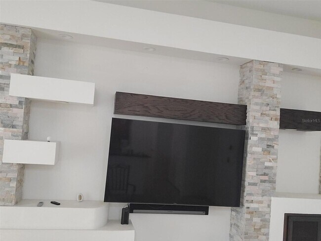 Foto del edificio - 2847 Majestic Isle Dr