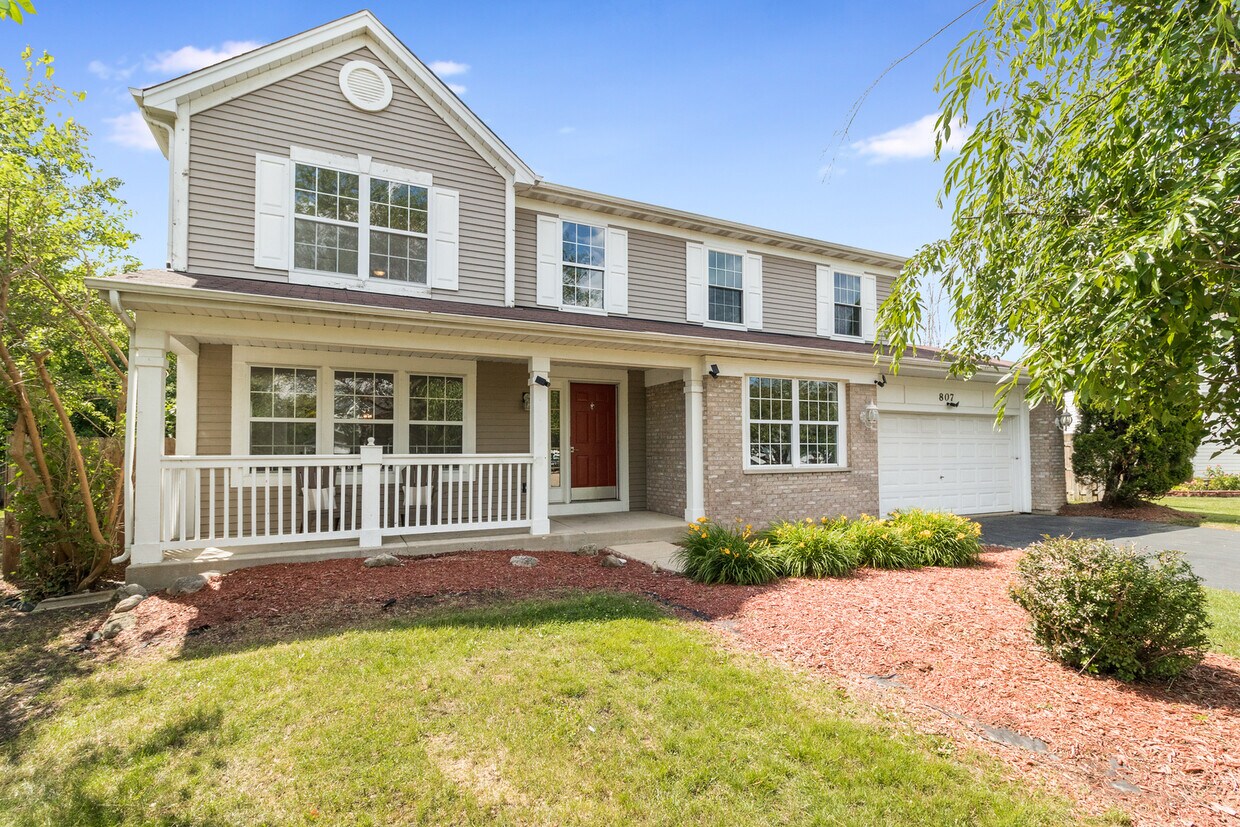 Primary Photo - 807 Livingston Ct