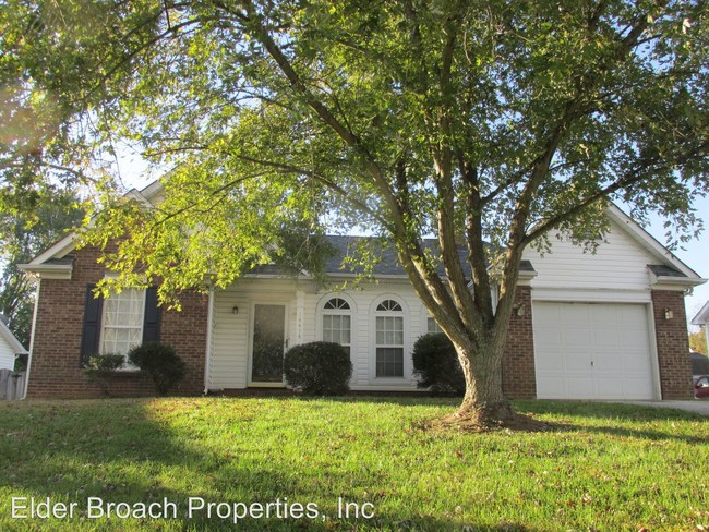 Foto del edificio - 14414 Planters Knob Ln