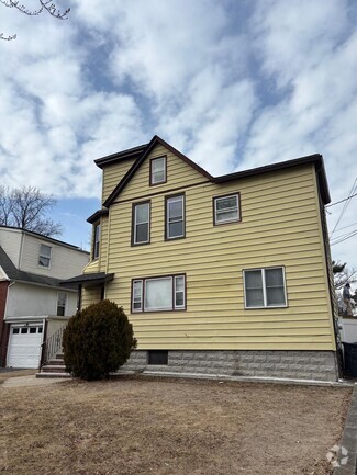 Building Photo - 45 E Broad St