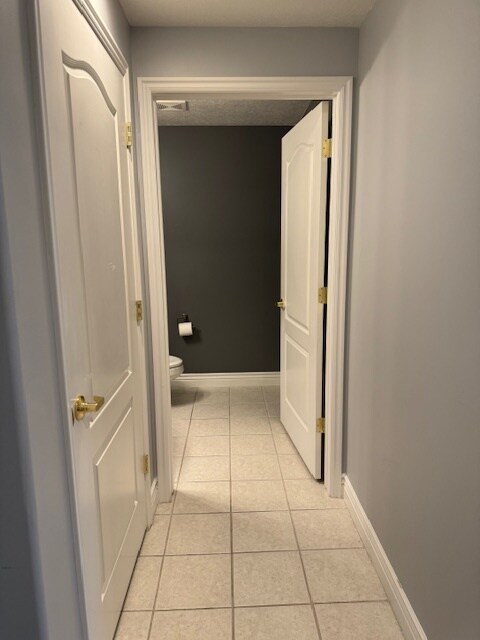 1/2 bathroom off entry - 3075 E Kennedy Dr