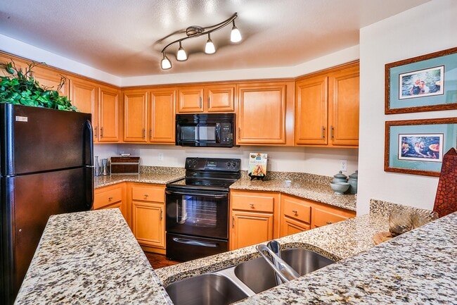 Building Photo - The Boulders at Lone Mountain
