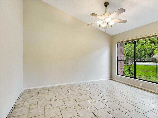 Foto del edificio - 3607 Oak Creek Dr