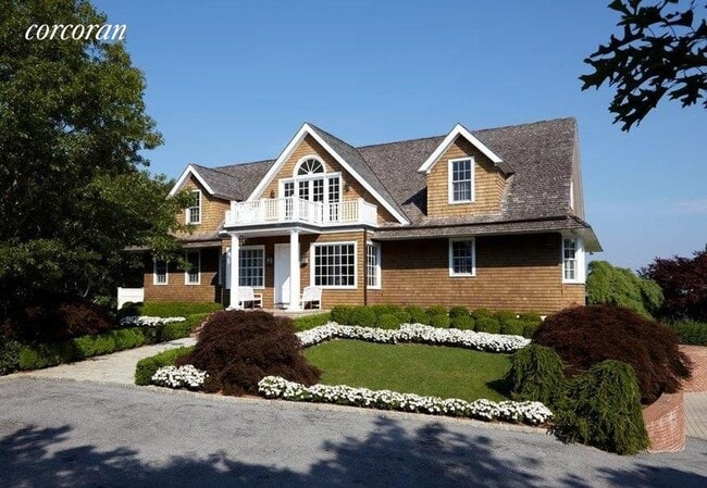 Building Photo - 72 14 Hills Ct