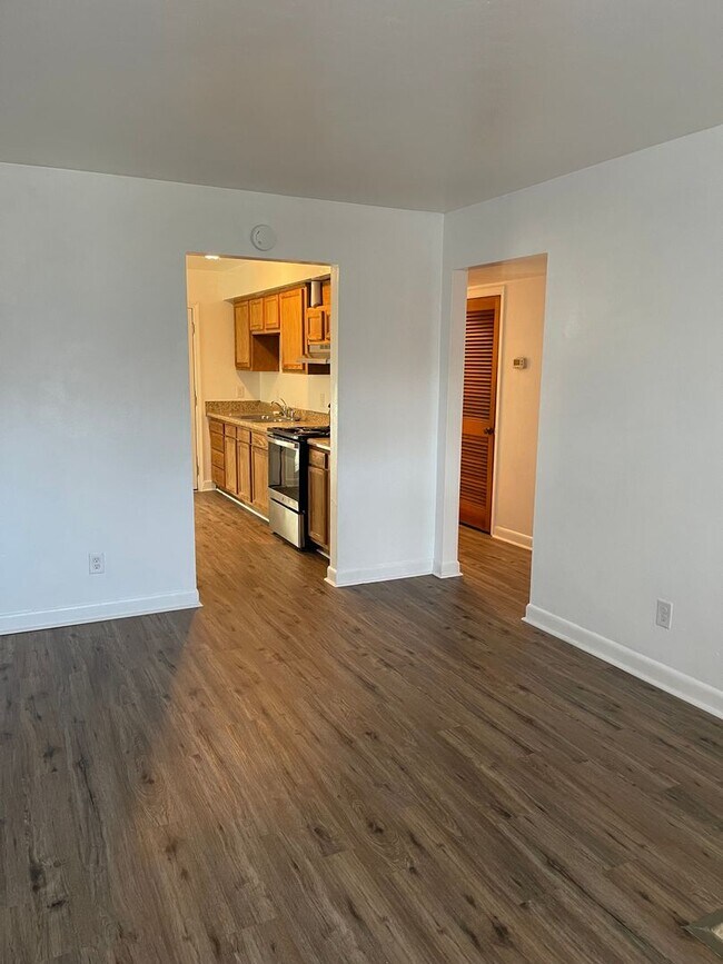Foto del edificio - Coleman Place 3-bedroom, 2-bath Condo