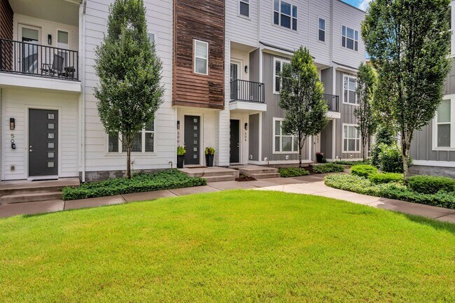 Building Photo - 504 Vernon Cir