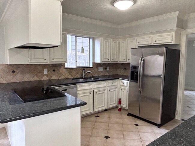 Foto del edificio - 706 Houghton Rd