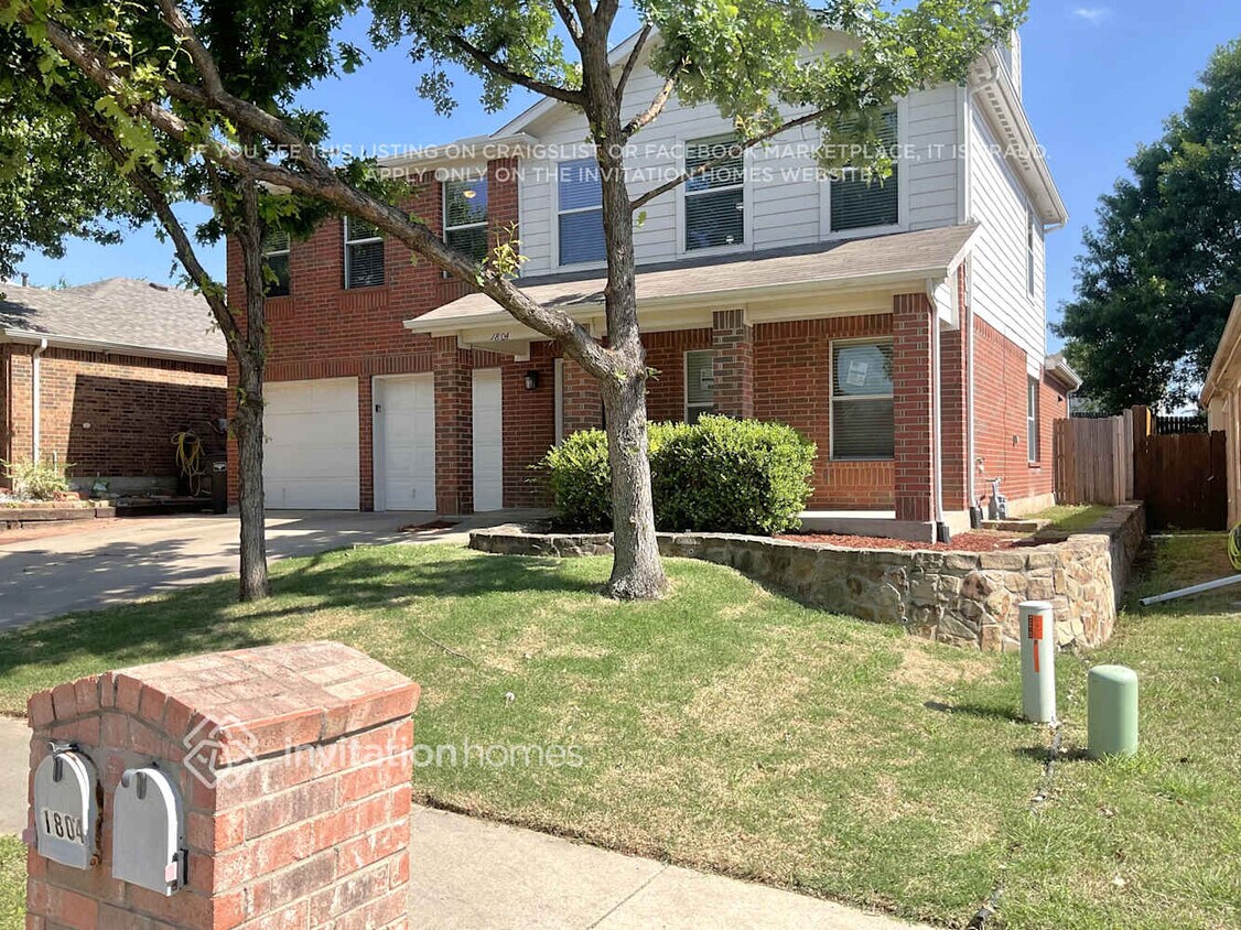 Primary Photo - 1804 White Feather Ln