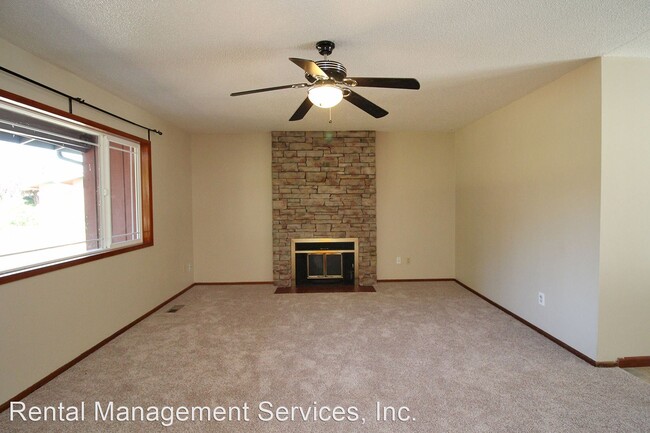 Building Photo - 4 br, 2 bath House - 15260 NE Couch Ct