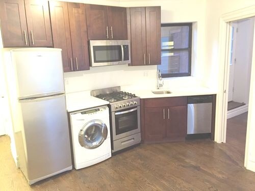 Primary Photo - 497 E 12th St