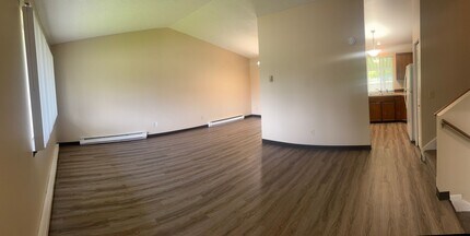 Building Photo - 1606 S Union Rd
