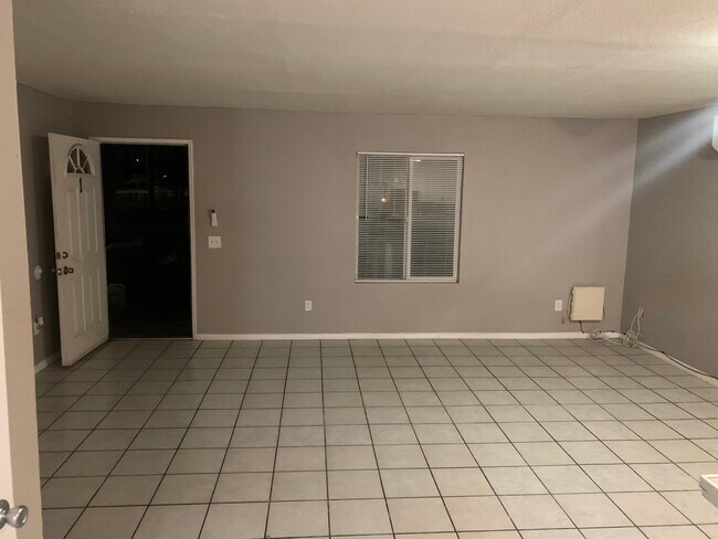 Foto del edificio - 220 N Hargrave St