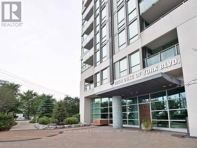 Building Photo - 3939-3939 Duke of York Blvd