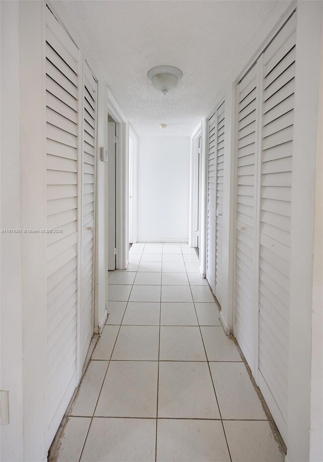 Building Photo - 14970 SW 82nd Ln