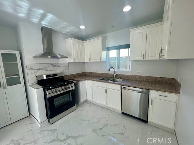 Building Photo - 5945 Riverton Ave