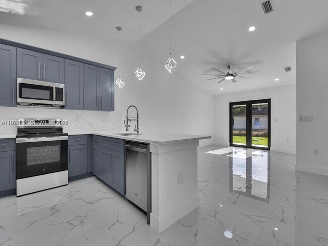 Building Photo - 5119 24th St SW