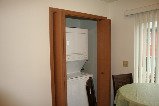 Building Photo - 2922 Cedarville Dr