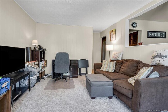 Building Photo - 9 Hazelmere Ct