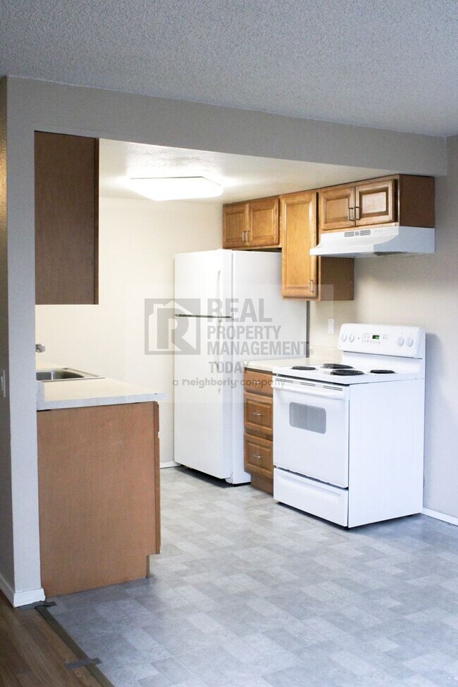 Foto del edificio - MOVE IN SPECIAL - $250.00 off first month!...