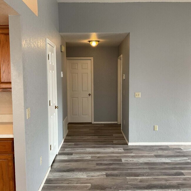 Building Photo - Welcome home!