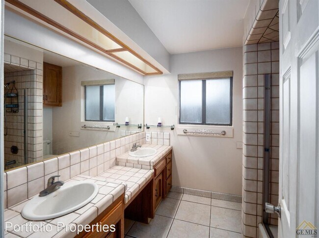 Building Photo - 3 br, 2 bath House - 14018 WESTDALE DR