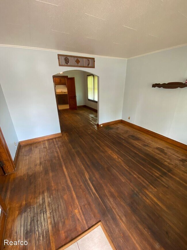 Building Photo - 2 br, 1 bath House - 2208 Springmont Ave