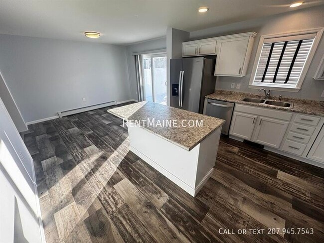 Building Photo - 110 Rocky Rdg Dr