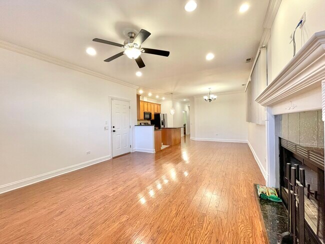 Foto del edificio - 4335 W Dickens Ave