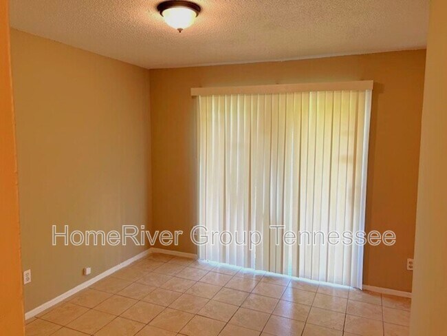 Foto del edificio - 3433 Barbwood Dr