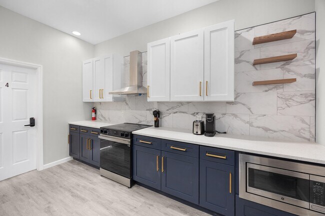 Foto del edificio - 3300 NW 15th Ln