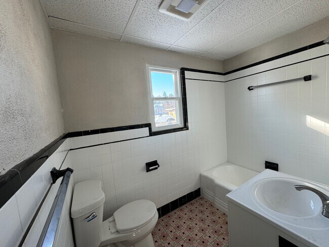 Foto del edificio - 2233 Guilderland Ave